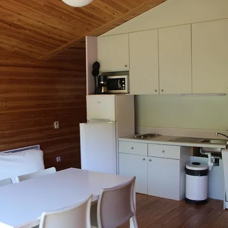Hébergement de vacances Camping Des Lacs*** *