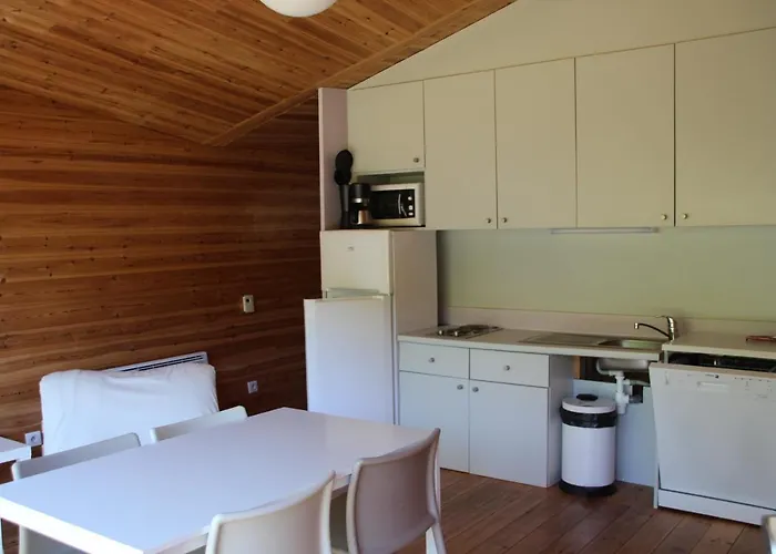 Semesterbostad Camping Des Lacs*** *